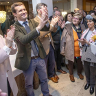 Pablo Casado aplaude durante el encuentro de ayer con afiliados.-SANTI OTERO