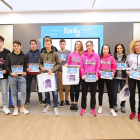 Los primeros clasificados de la San Silvestre Cidiana 2017 recogieron ayer sus dorsales en Caixa Bank-Israel L. Murillo