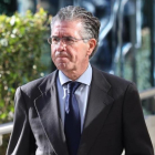 El exsecretario general del PP de Madrid Francisco Granados, al abandonar la Audiencia Nacional tras el juicio del chivatazo de la Púnica el 14 de noviembre del 2017.-DAVID CASTRO