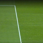 Masip para el primer penalti a Banega en el Valladolid-Sevilla (0-1). El árbitro lo mandó repartir y acabó en el único gol del encuentro.-VIDEO TV