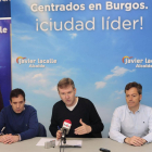 Javier Lacalle presenta su programa de deportes.-ISRAEL L. MURILLO
