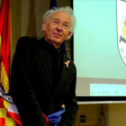 Albert Boadella, caracterizado como presidente de Tabarnia, en una rueda de prensa en Madrid.-JUAN MANUEL PRATS