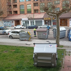 Accidente en la calle Vitoria de Burgos con conductor a la fuga. ECB / M. G. U.
