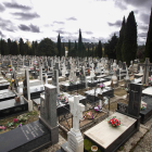 El Cementerio de San José se protege en su conjunto por sus monumentos funerarios y por su paisajismo. SANTI OTERO