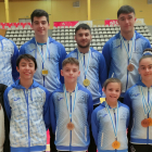 Los gimnastas burgaleses posan con sus medallas en la Copa Galicia. ECB