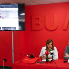 Nuria Barrio y Josué Temiño, en la sede electoral del PSOE de Burgos.