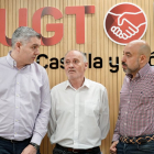 Manuel Carlos Martín, secretario de administración de UGT CyL, Faustino Temprano, y Óscar Lobo.