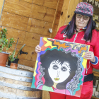 La pintora Montse Fuente, en El Granero, días antes de su nueva exposición promovida por la Fundación Intras.