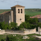 Iglesia de San Miguel de Vivar del Cid desde lo lejos