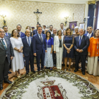 Foto de familia de los nuevos corporativos de la Diputación Provincial de Burgos.