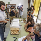 El vicepresidente de la Junta de Castilla y León, Juan García-Gallardo, votó en el colegio Río Arlanzón.