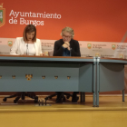 Nuria Barrio y José María Romo, concejales del PSOE, en rueda de prensa.