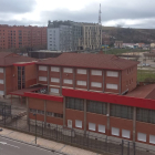 Vista del edificio actual del IES Diego de Siloé, que 'crecerá' en la parcela anexa cedida por el Ayuntamiento de Burgos.