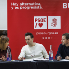 Nuria Barrio, Daniel de la Rosa y Josué Temiño, en la primera reunión de la agrupación municipal del PSOE en 2024.