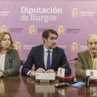 Juan Carlos Suárez-Quiñones, en Burgos, junto a Cristina Ayala y Ramiro Ibáñez.