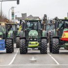 La segunda gran tractorada en Burgos, desfilando por la avenida Cantabria.