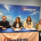 Cristina Valderas con el equipo del PP Aranda