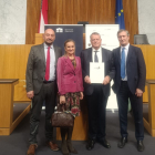 Villarreal, Rodríguez y Palomino con la embajadora de España en Austria, Cristina Fraile