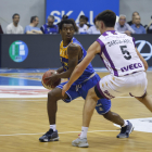 Un momento del partido disputado el pasado domingo contra el Valladolid.