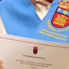 Imagen de uno de los diplomas entregados.