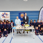 El Club Baloncesto Tizona y el colegio Blanca de Castilla firman un acuerdo de colaboración.