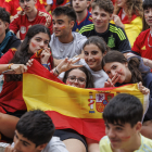 Los aficionados disfrutaron del partido en la Plaza Mayor.