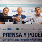 Pablo Garrido, de Lingotes Especiales con el CEO de Recoletas y Graciano Palomo