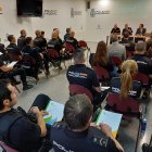 La distribuidora de Iberdrola, i-DE, a través de sus expertos técnicos y personal de prevención, organizó esta jornada dirigida a 30 efectivos de las Fuerzas de Seguridad del Estado.