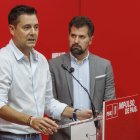 Daniel de la Rosa y Luis Tudanca, en la sede del PSOE de Burgos.