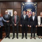 El presidente de la Junta de Castilla y León, Alfonso Fernández Mañueco, mantiene un encuentro con los rectores de las universidades públicas de la Comunidad.