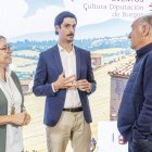 Raquel Contreras, Félix Yáñez y Víctor Angulo en la presentación del encuentro.