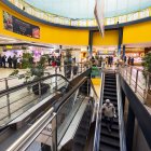 Había más bullicio del habitual en el Mercado Norte. Su clientela habitual quiso pasar a despedirse y a aprovisionarse hasta que abra el provisional.