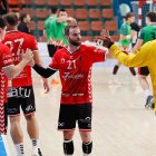 Javier Rodríguez, en el centro durante el partido contra Sagunto, daba el triunfo a los de Roi Sánchez.