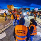 Piquetes a las puertas de las cocheras municipales.