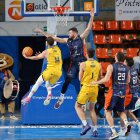 Ramón Vilà, durante el partido contra Estudiantes.