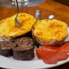 En tortilla, alioli, bravas, asadas, en espuma, con parmentier, con pulpo o en forma de nido... 27 posibilidades diferentes en la Ruta de la Patata de Burgos.