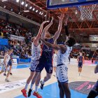 Imagen del partido entre el Grupo Ureta Tizona Burgos y Alimerka Oviedo.