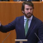El portavoz del Grupo Parlamentario Vox, Juan García-Gallardo, en las Cortes.