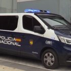 Archivo - Sucesos.- En libertad con cargos tras golpear a un joven en Valladolid para robarle el móvil y la cartera.