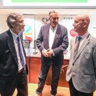 Manuel Pérez Mateos, Joaquín Fernández de Valderrama y José Miguel García