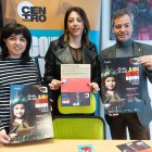 Adriana Álvarez (EASD), Patricia Gil (Centro Burgos) y el edil César Barriada.