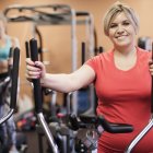 Entrenamiento de fuerza para mejorar la recuperación en cáncer de mama.