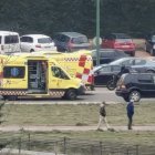 Imagen de los servicios sanitarios en el lugar del atropello.