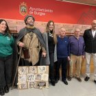 Instante de la presentación del homenaje.