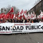 Concentración en valladolid en defensa de la sanidad pública.