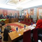 Minuto de silencio por Andrea Bejarano en el Pleno del Ayuntamiento.