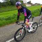 Mario Aparicio se mostró al ataque en el terreno montañoso.