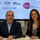 Firma del convenio entre Burgocar y AJE Burgos.