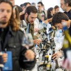 La cita reunió a 130 bodegas con 800 referencias de vinos diferentes que atrajeron el interes de unas 2.000 personas.
