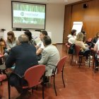 Mesas de trabajo entre representantes de empresas burgalesas en una sesión en la Asociación de Empresarios del Polígono de Villalonquéjar.